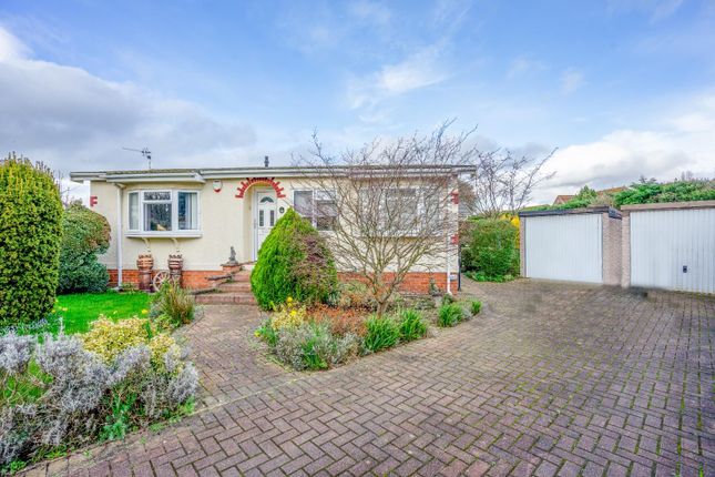 Mobile/park home for sale in Pleasant Avenue, Acaster Malbis, York