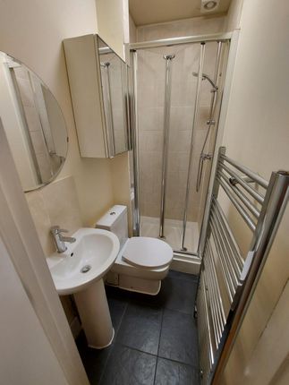 388a Flat 1, Green Lanes, London photo 4