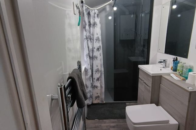 209, Caernarfon Road, Bangor photo 4