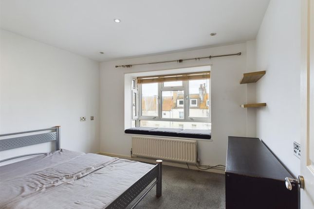 Flat for sale in High Street, Brighton
