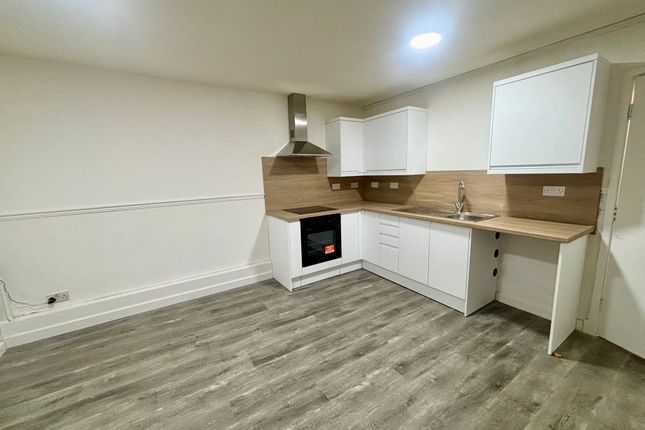 Flat 2, Trevelyan Court, Pentre photo 3