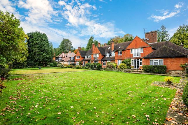 2 Wonford House, Heath Drive, Walton On The Hill photo 3