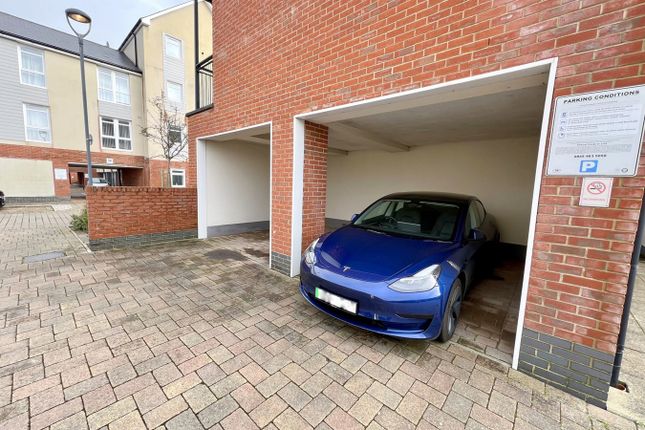 Flat for sale in Stabler Way, Hamworthy, Poole