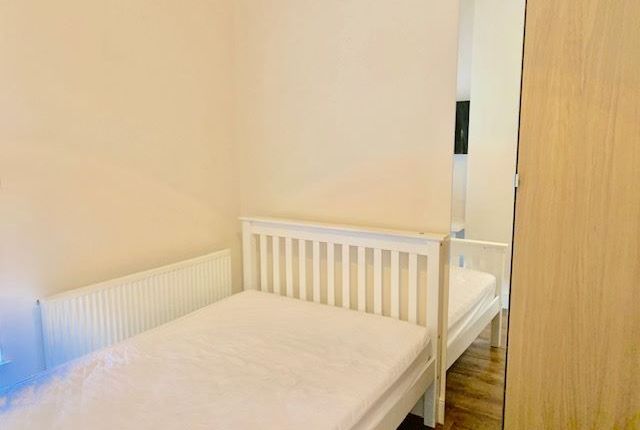 Terraced house to rent in Winchester Street, Coventry