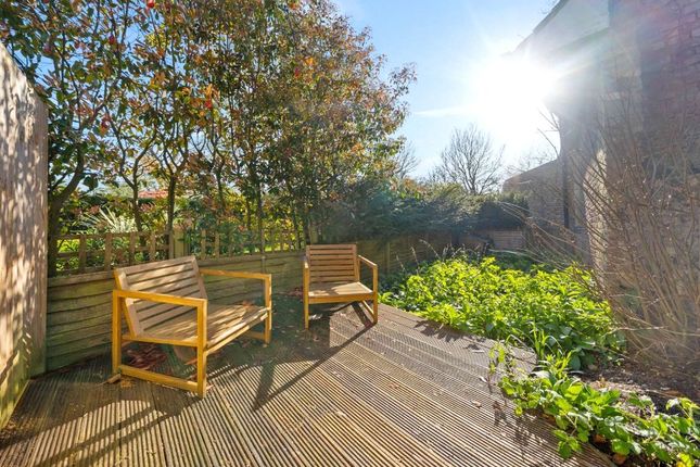 2, Jack Straws Castle, North End Way, Hampstead photo 2