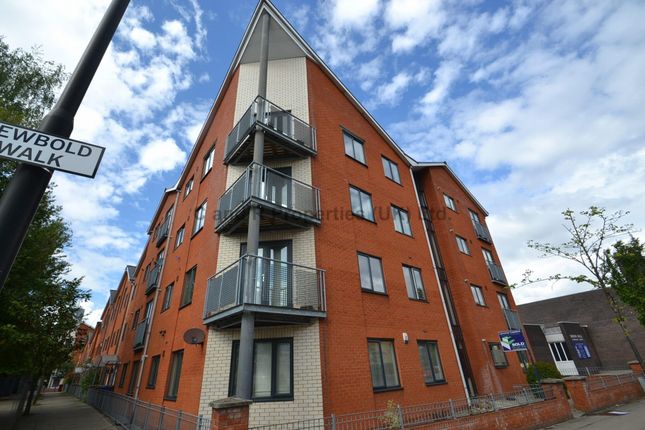 Flat to rent in Stretford Road, Hulme, Manchester. 6He.