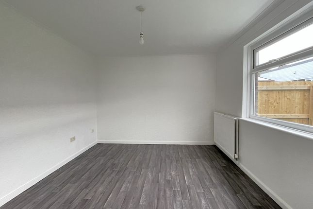 10 Roman Close, Runcorn photo 5