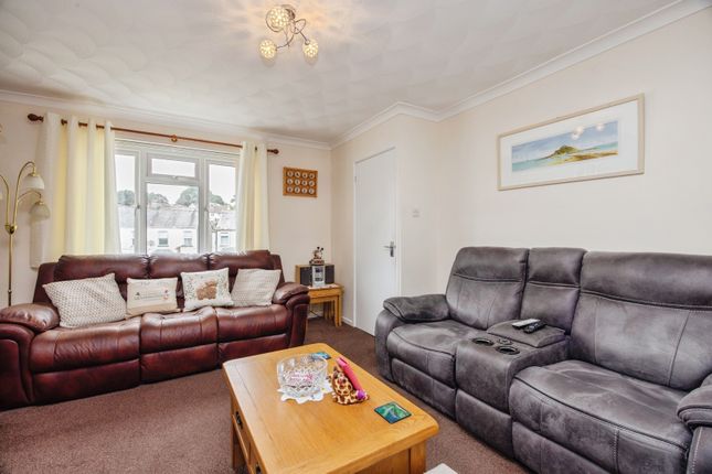 11, Manor View, Cornwall photo 4
