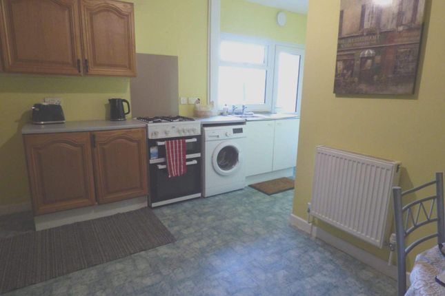 17, Gloucester Buildings, Pantygog photo 4