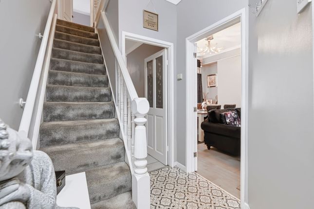 11 Tudor Street, Pontypridd photo 3