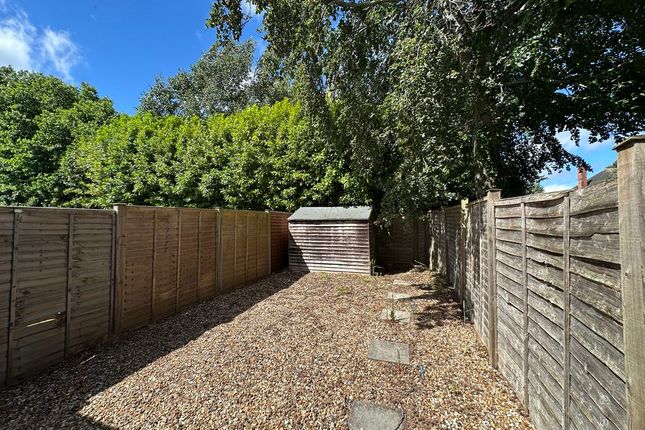 4 Cabot Court, Stanley Close, Taunton photo 2