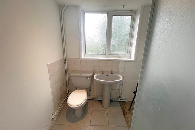 48, Upton Road, Ryde photo 3