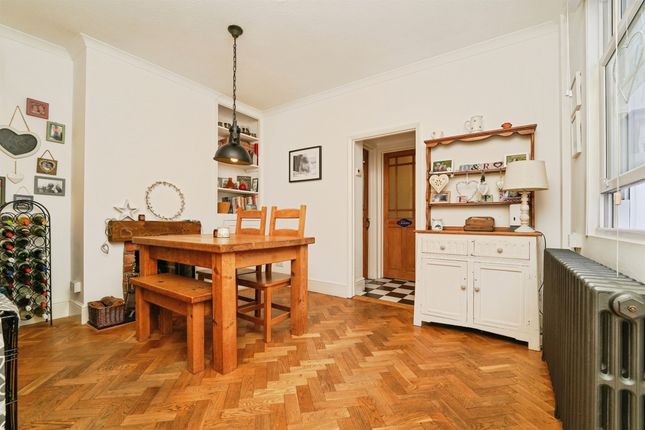28, Quest Hills Road, Malvern photo 4