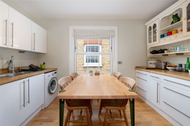 Thumbnail Flat to rent in Credenhill Street, London