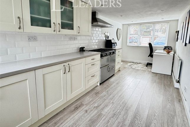 Albretia Avenue, Waterlooville photo 2