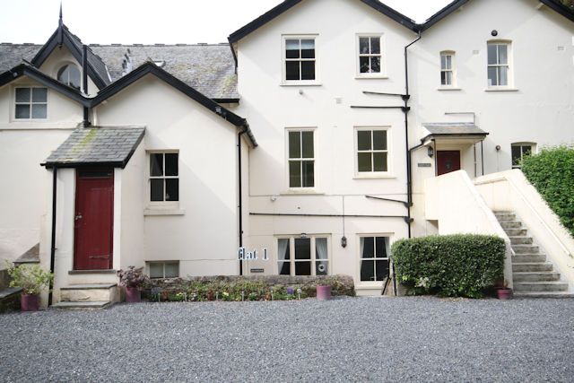 Flat for sale in Aberdovey