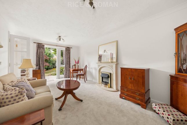 5 Delacy Court, Queens Road, Sutton photo 3