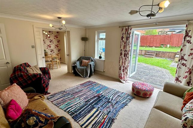 65, Huntsmans Drive, Hereford photo 3