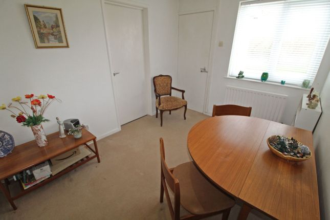 82 Anton Place, Cramlington photo 3