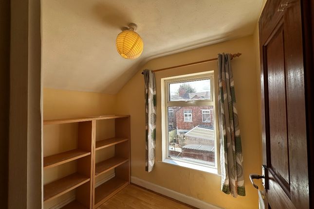 8, Gordon Road, Wellingborough photo 5