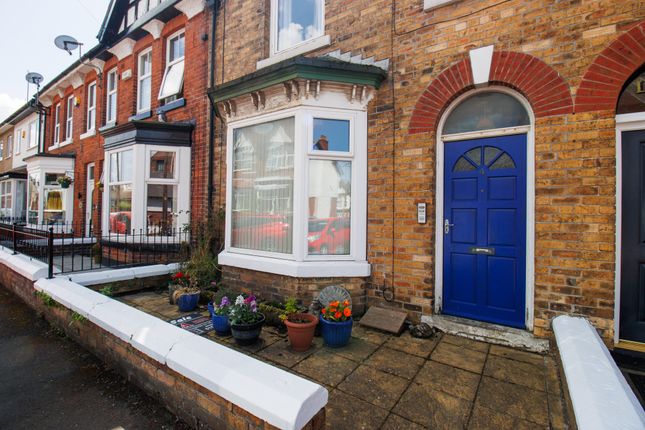 Thumbnail Flat for sale in Cromwell Avenue, Filey