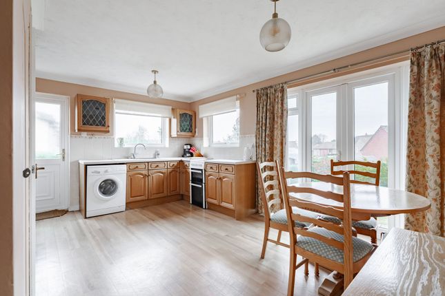 10 Stevens Road, Cromer photo 2
