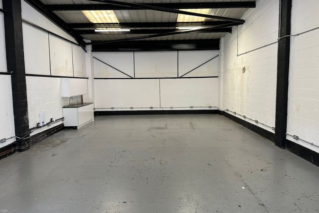 Warehouse to let in Unit 15, Redbridge Enterprise Centre, Ilford IG1, Ilford,