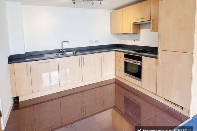 Apt 96, Alexandra House, Leicester photo 3