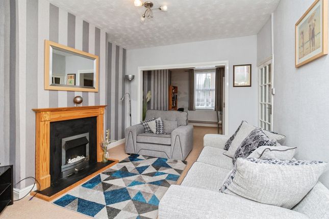 8, George Street, Stafford photo 3