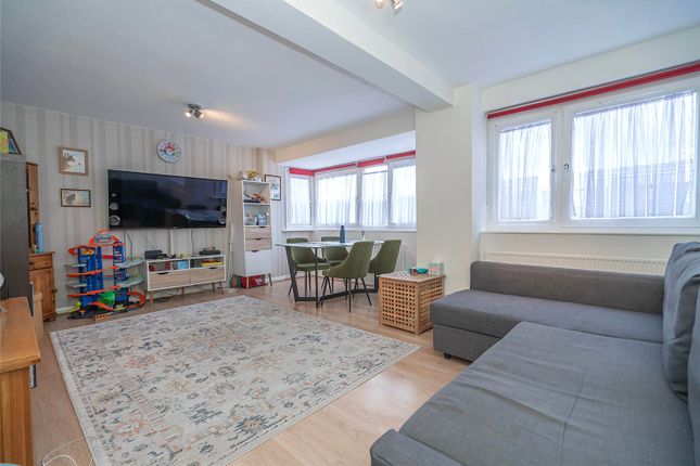 Flat 7, Fernwood,, Clarence Road, London photo 2
