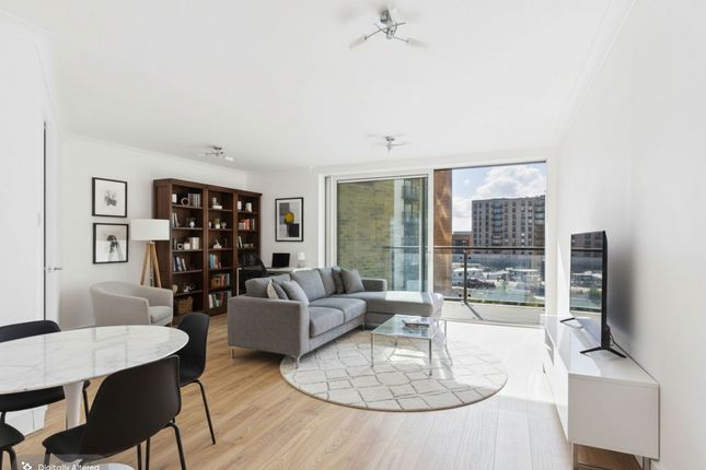 2-bed flat on 336, 80 Boardwalk Place, London, £500,000