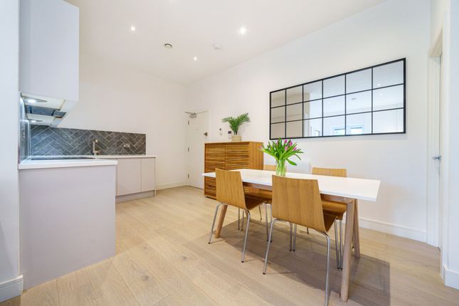 Flat for sale in Carey Road, Mulberry House