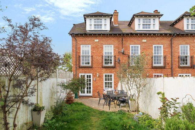 End terrace house to rent in Wedgwood Place, Cobham