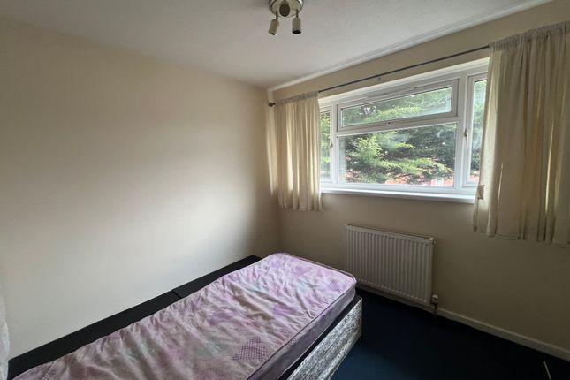 261, CARDIFF photo 4