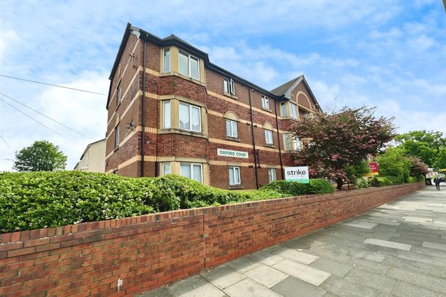 Flat to rent in Oxford Court, Oxford Road, Waterloo