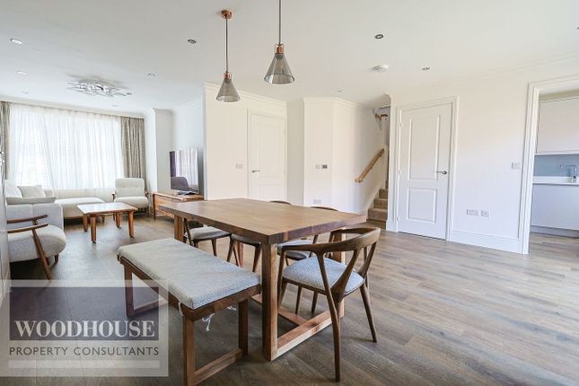 3, Marketmore Gardens, Goffs Oak photo 4