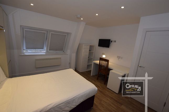 Thumbnail Studio to rent in |Ref: R205902|, Canute Road, Southampton