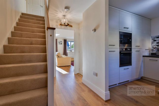 18, Fountain Way, Whalley photo 2