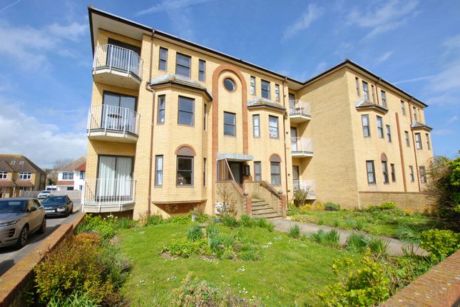 Flat for sale in South Road, Hythe