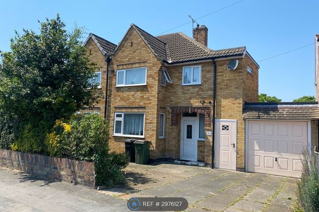 Carlton Drive, Wigston Fields, Wigston, Leicester photo 2