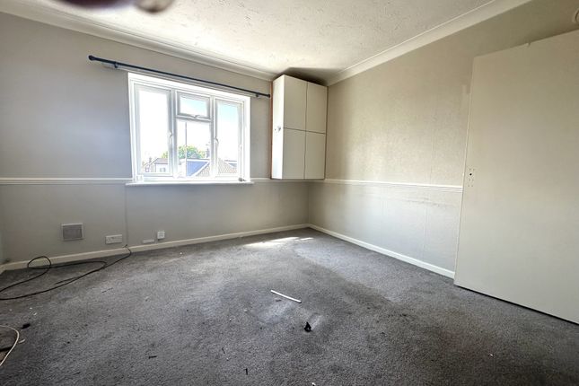 Thumbnail Flat to rent in Woodbrooke Way, Stanford-Le-Hope, Essex