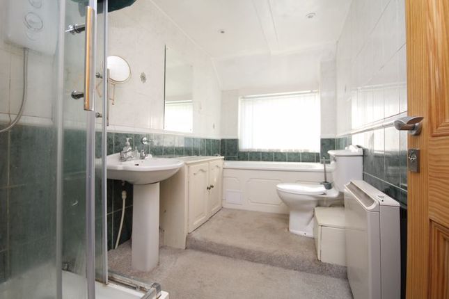 Flat 4, Heath Court The Heath, Tonbridge photo 3