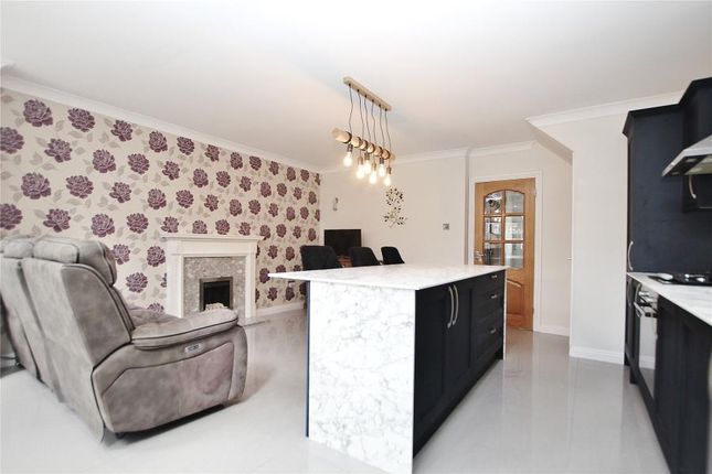 41, Acer Drive, Woking photo 4