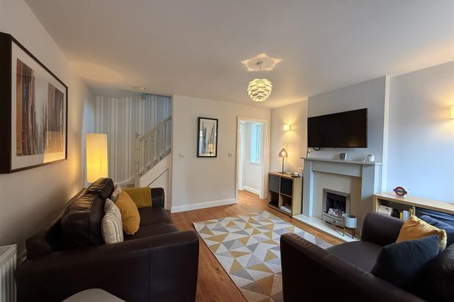 4 Taxal Mews, Macclesfield Road, High Peak photo 2