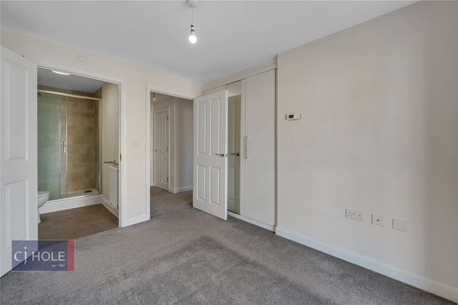 28, Cater Drive, Bristol photo 4