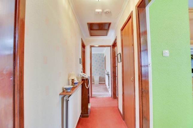 4 Honiton Close, Wigston photo 2