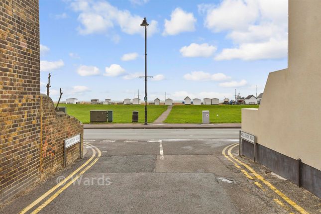 52B, York Road, Deal photo 3