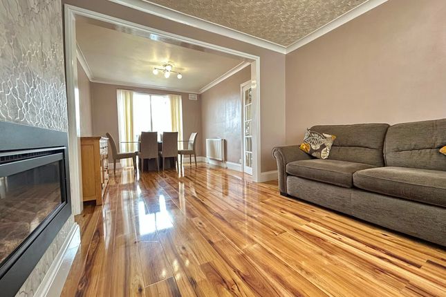 20, Dickens Road, Coventry photo 2