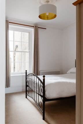 Flat for sale in Royal Crescent II, Ramsgate, Kent