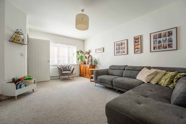 24, Weyland Road, Sherburn In Elmet photo 3